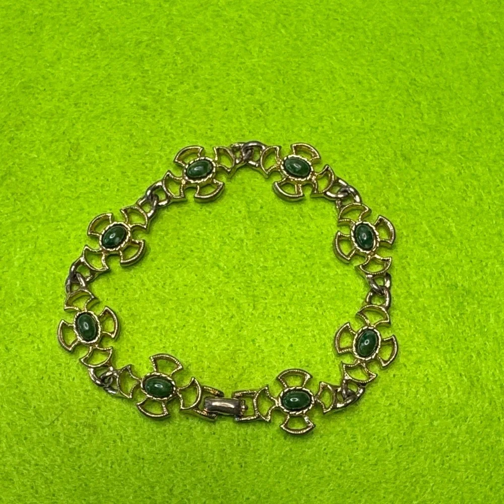 Vintage Avon 1973 Baroness Maltese Cross Green Faux Stone Gold Tone Bracelet